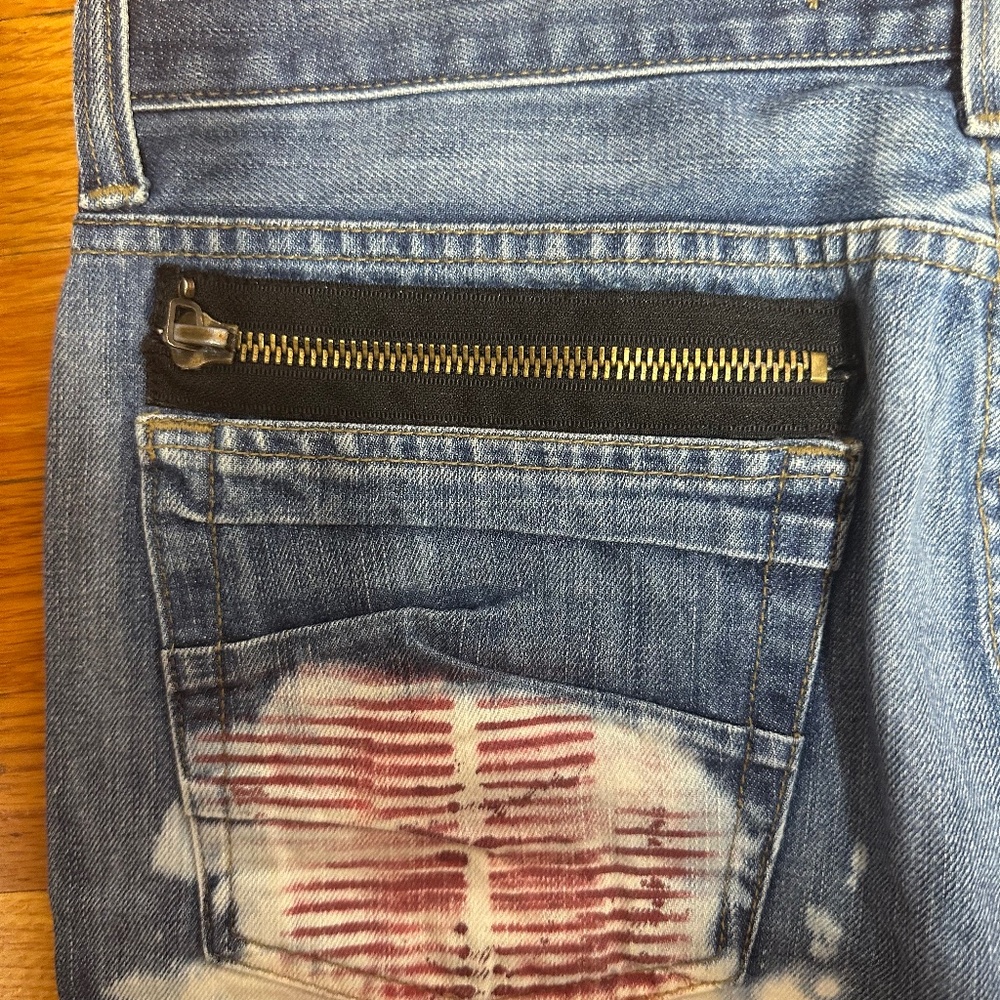 Prada jeans practicaly new with a tie dye detail in the back - Picture 5 of 11